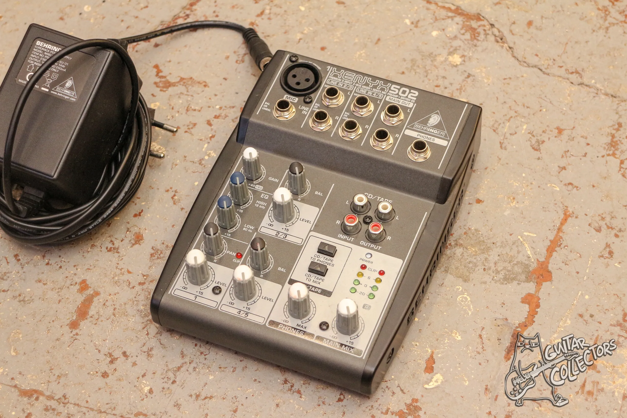 Behringer Xenyx 502 Микшерный Пульт