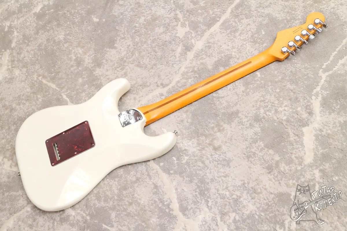 Fender American Ultra Stratocaster Arctic Pearl