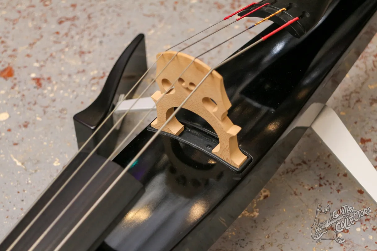 Yamaha SVC 50 Silent Cello Электровиолончель