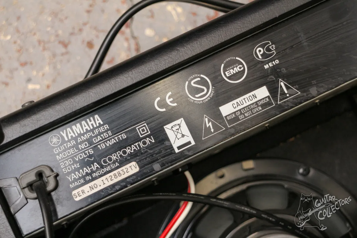 Yamaha GA 15 Guitar Combo