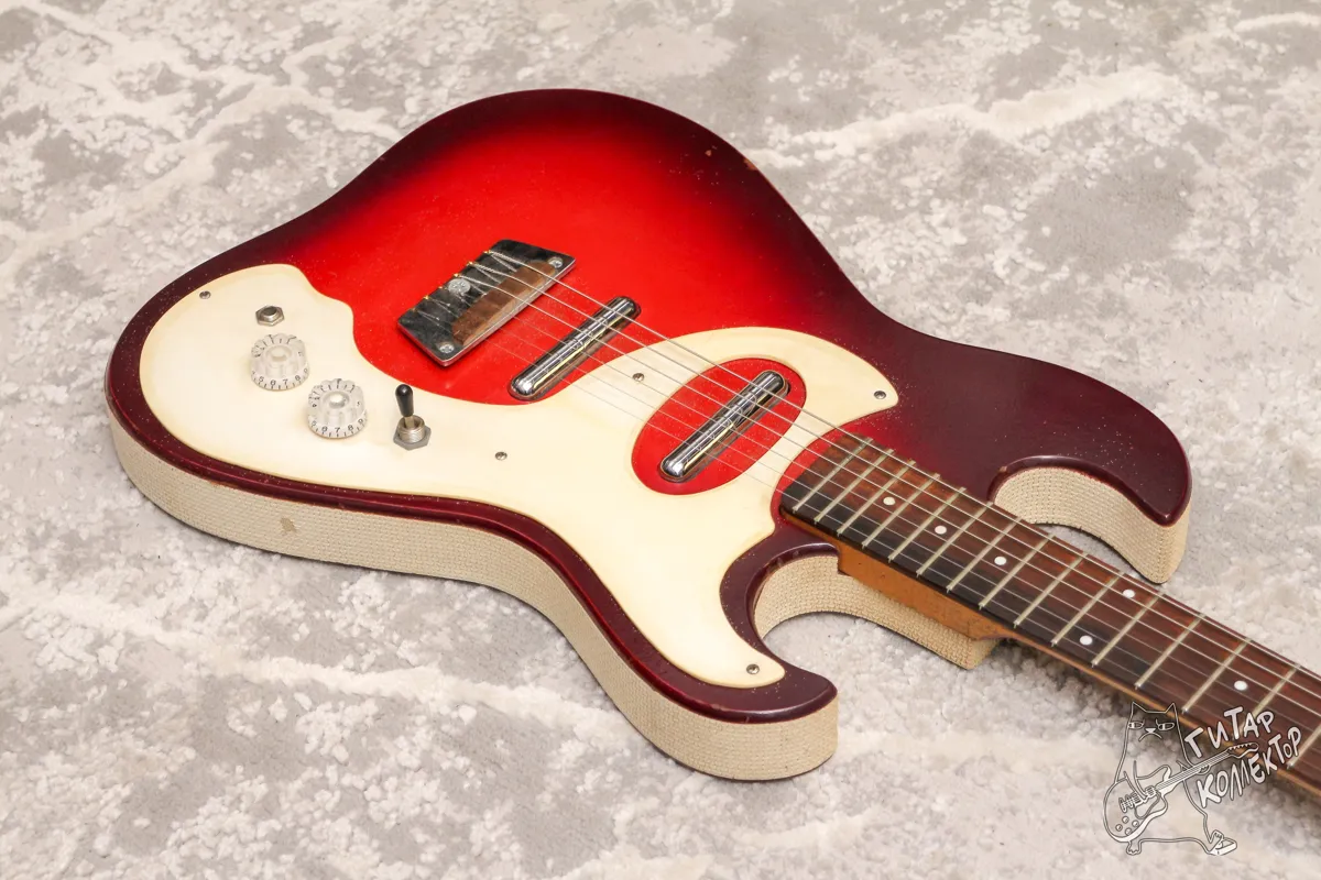 Danelectro Silvertone Model 1457