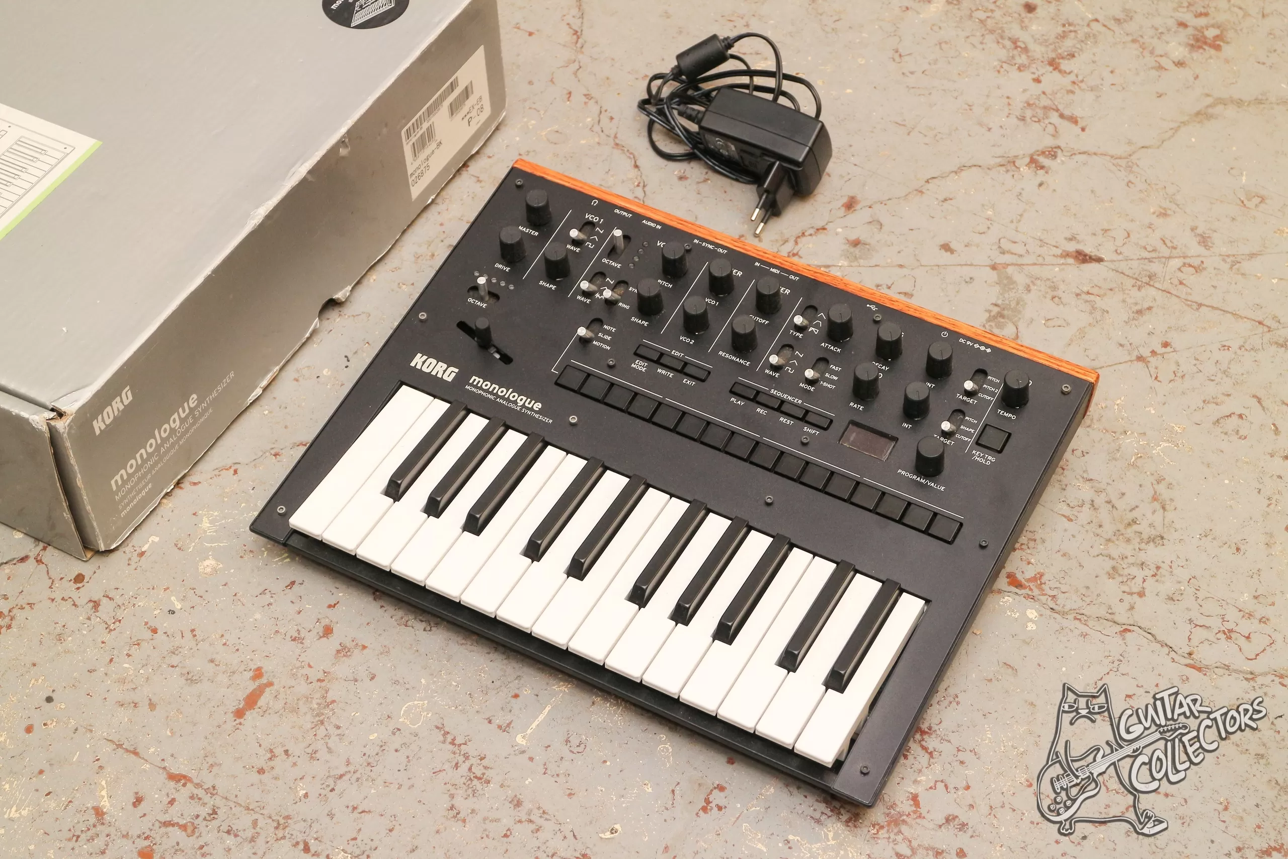 Korg Monologue Аналоговый синтезатор