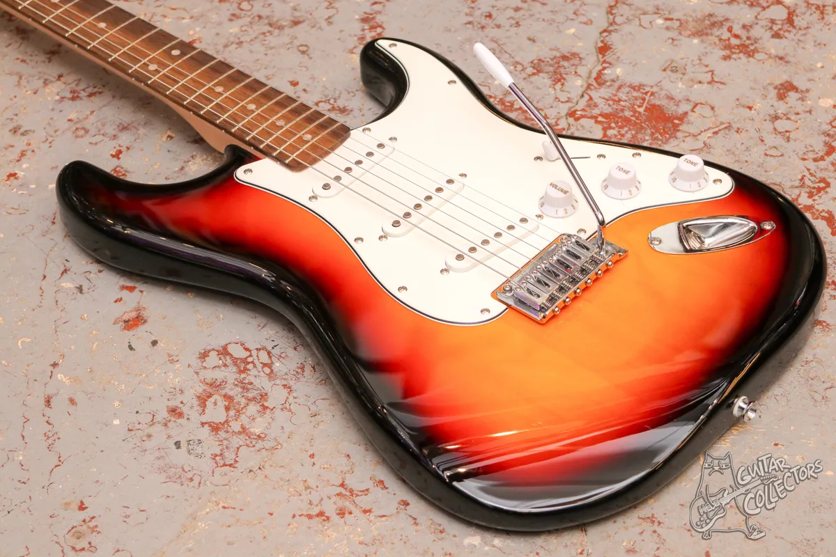 Squier Affinity Stratocaster LRL 3-Color Sunburst