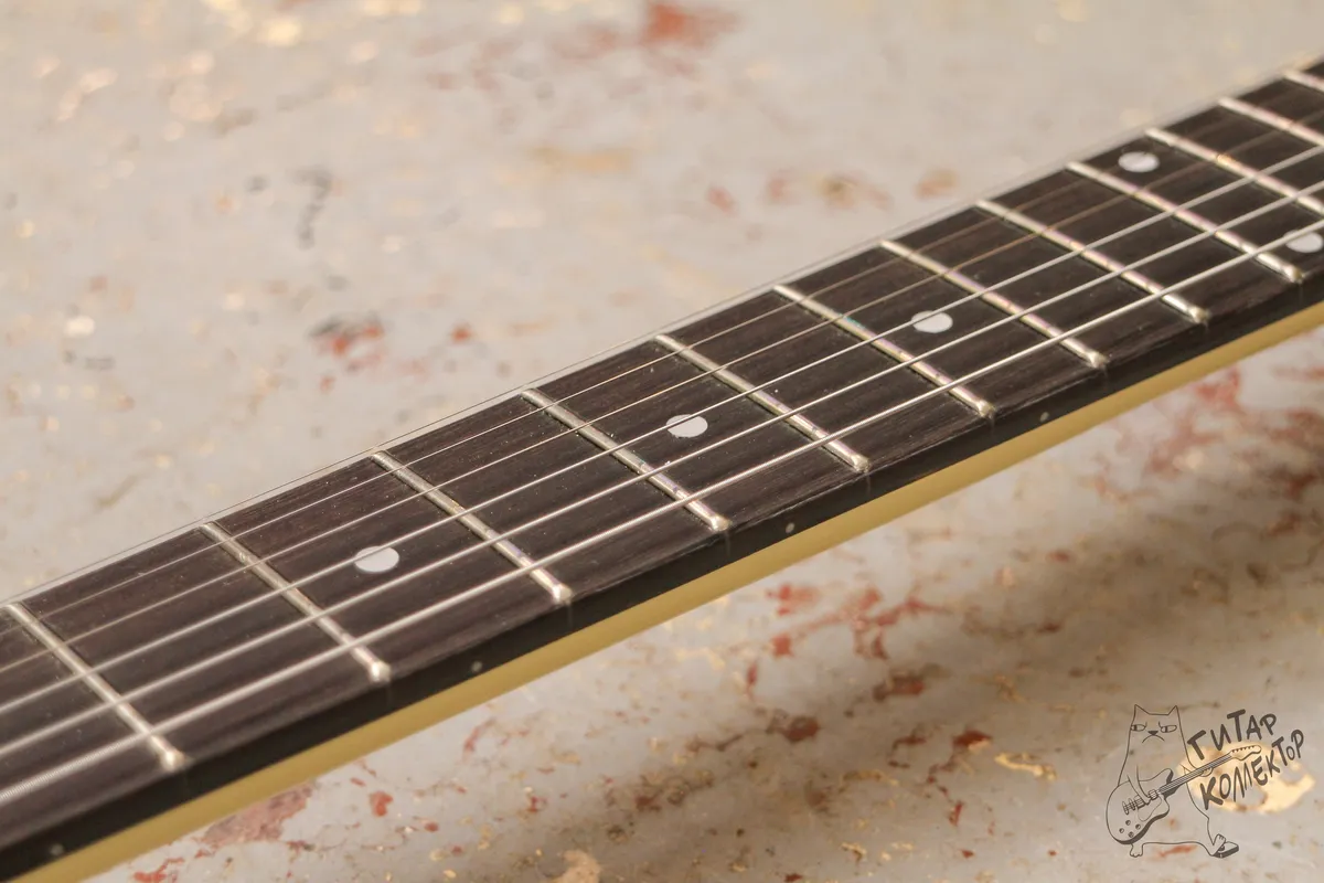 Gibson Flying V Alpine White Copy