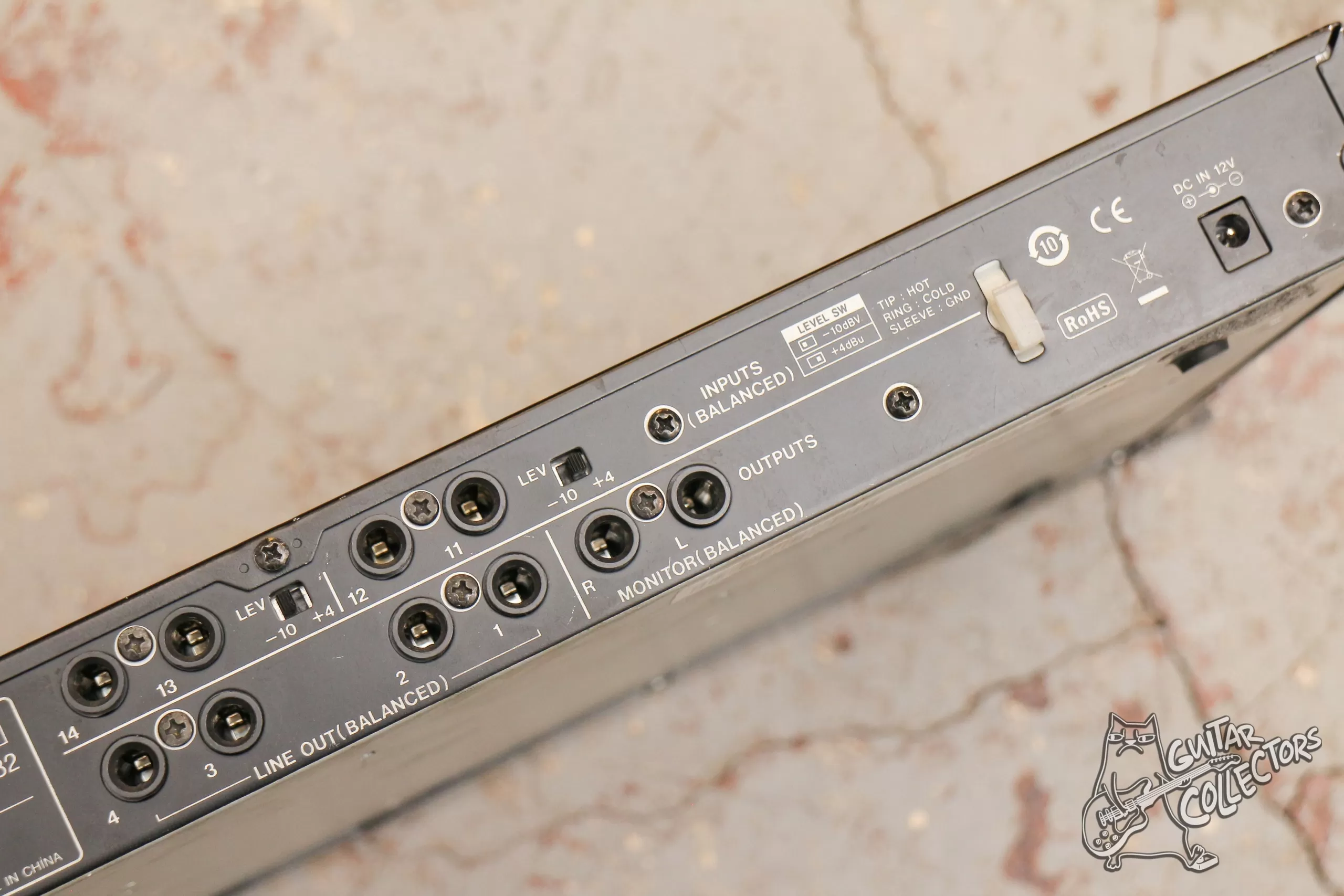 Tascam US 1800 USB аудиоинтерфейс