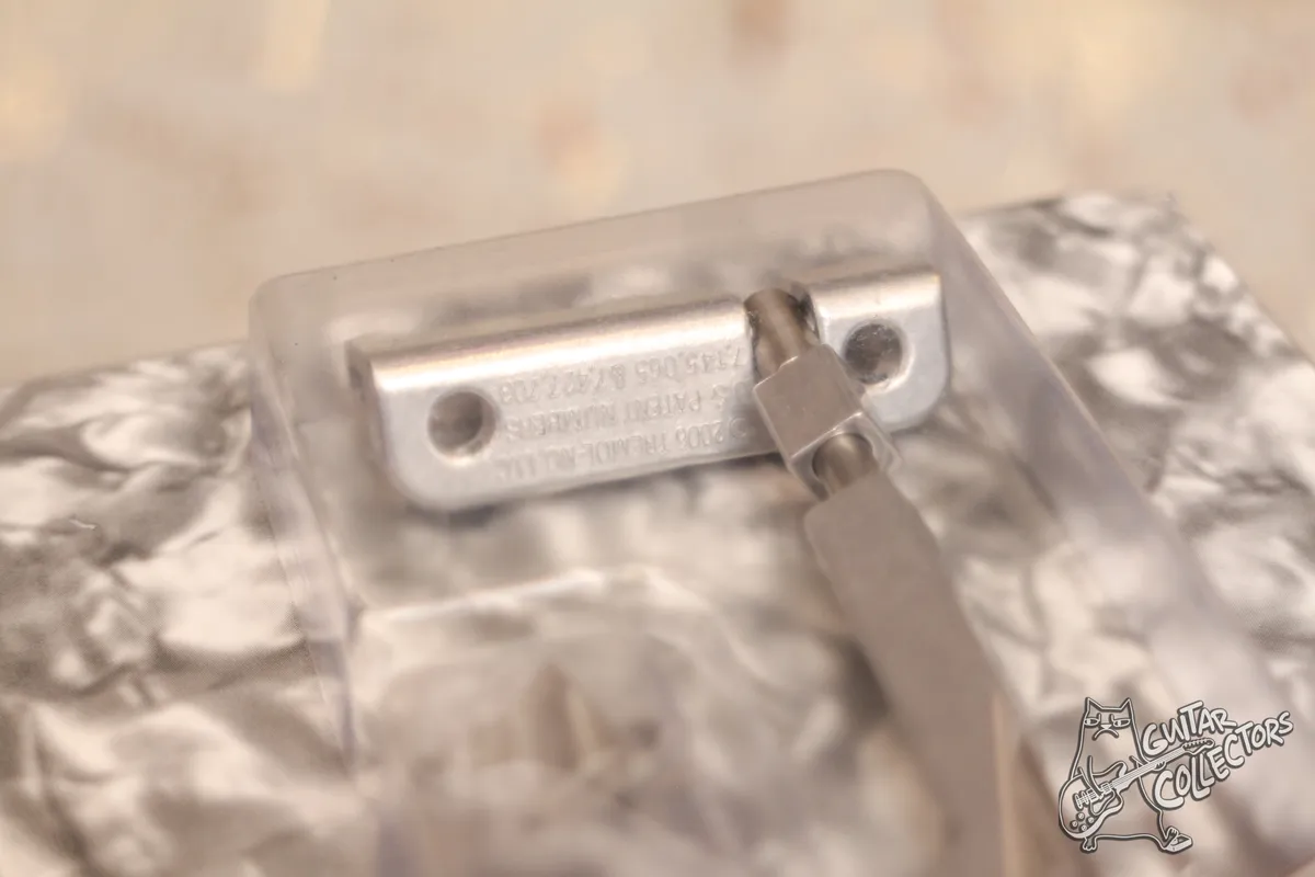 Allparts Tremol no Large Clamp BP-2006-010