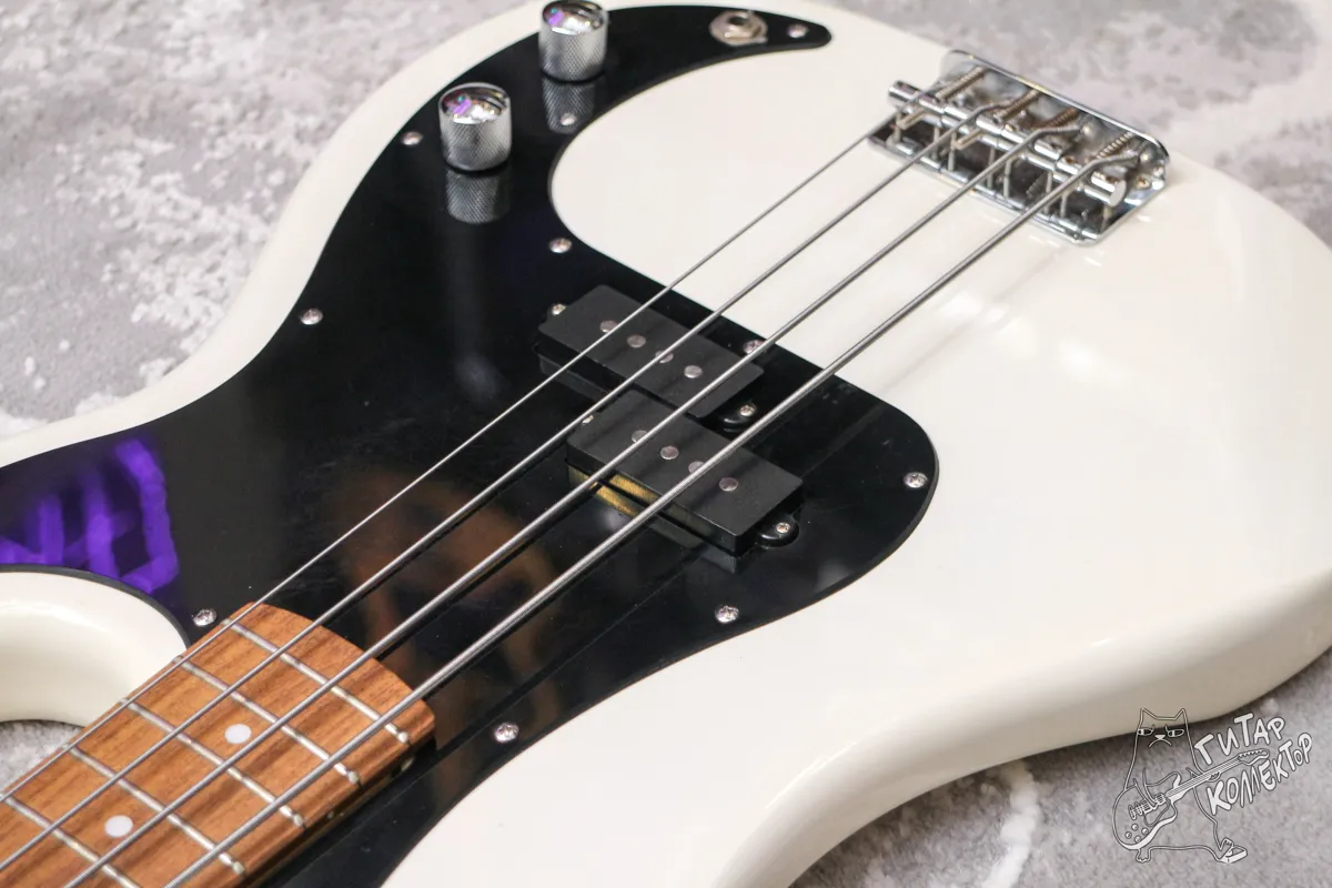 Buskers Precision Bass White