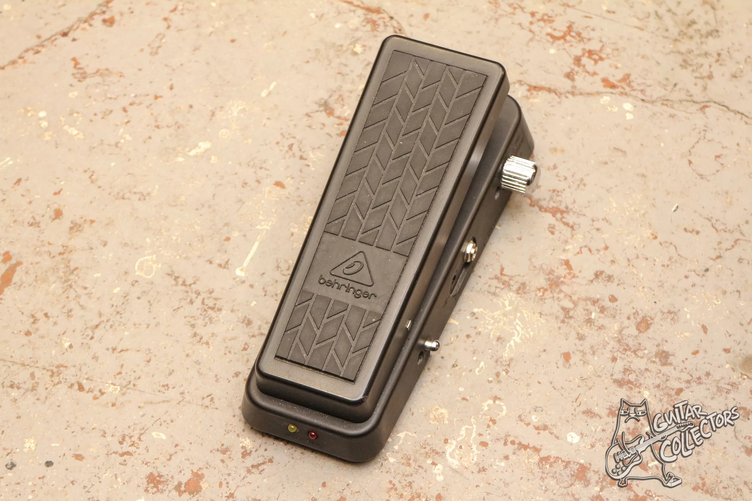 Behringer Hell Babe HB 01 Wah