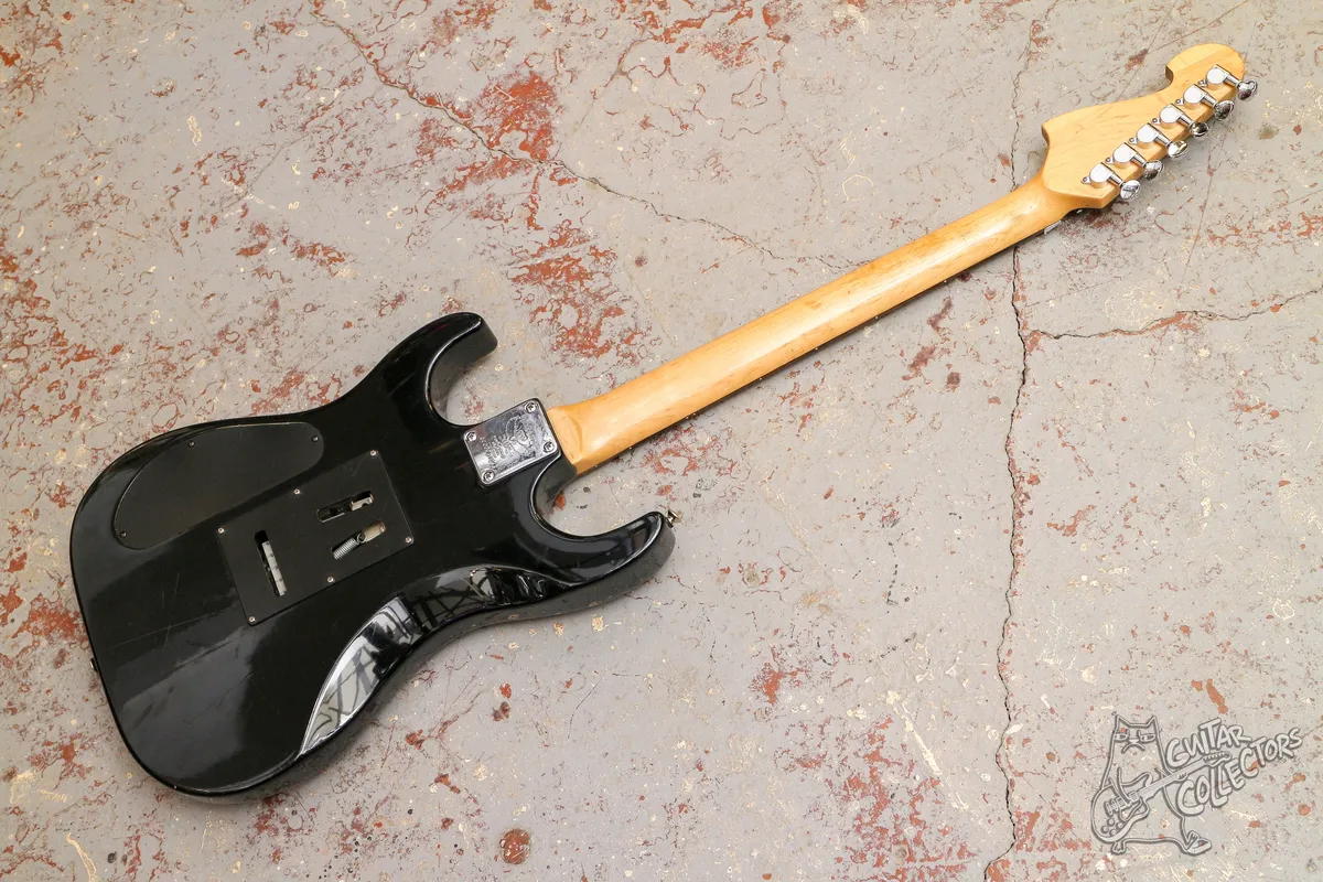 Lyon by Washburn Superstrat