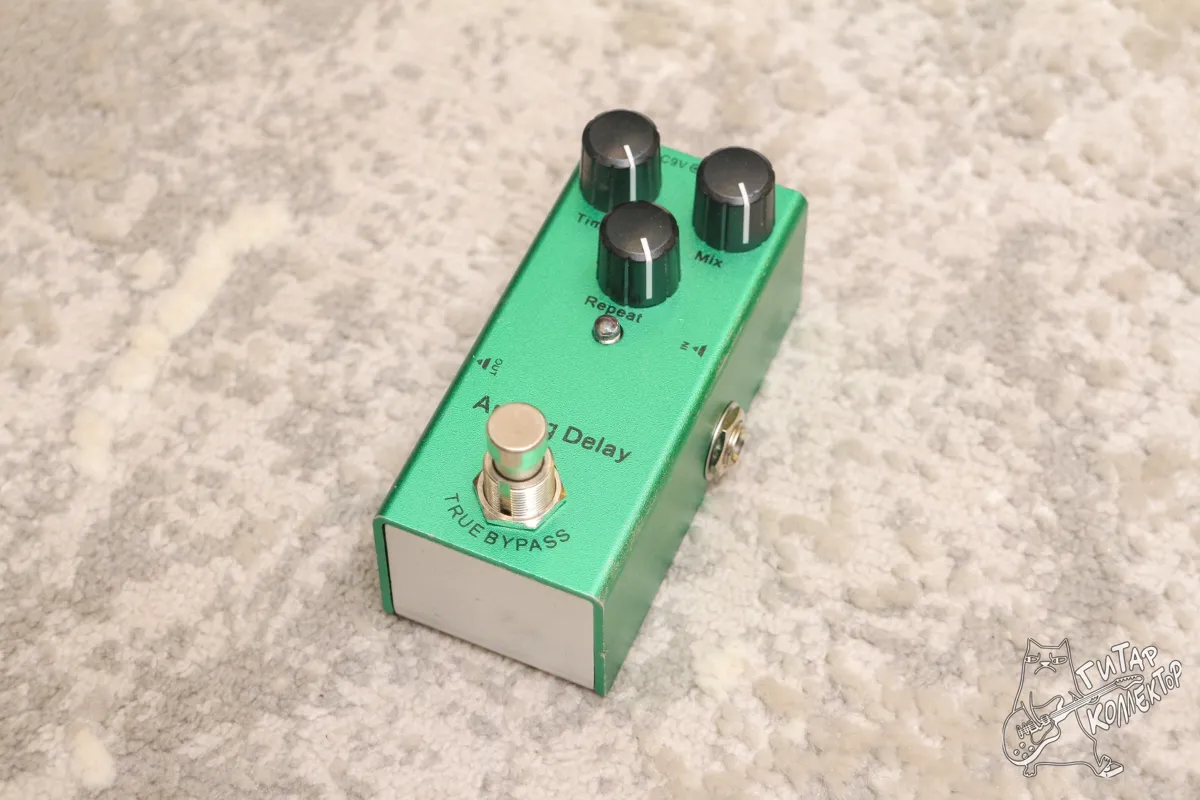 Saphue Analog Delay