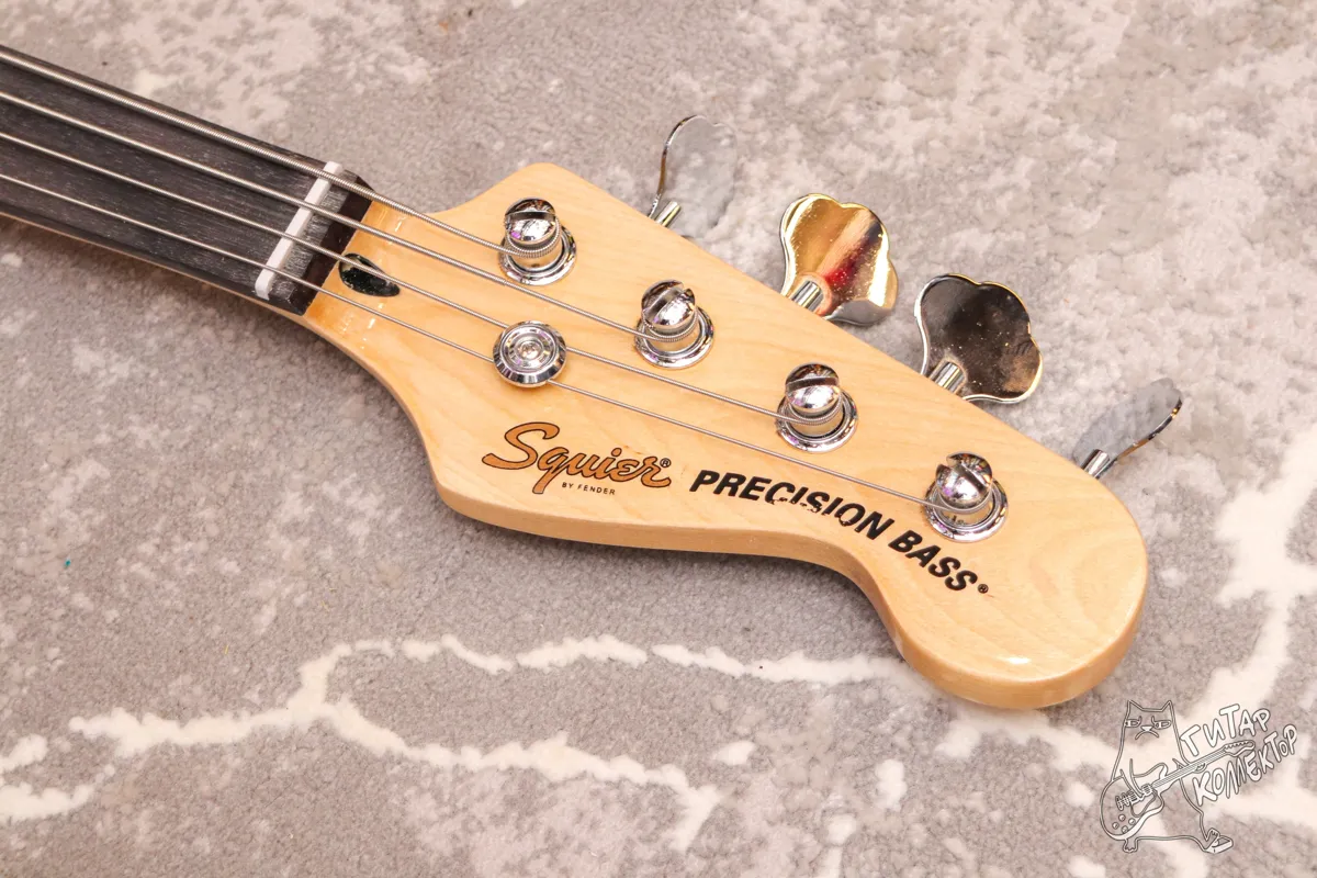 Fender Precision Fretless Bass Copy