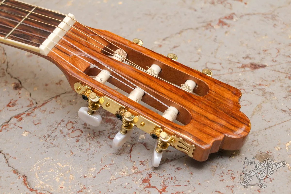 Smiger CG 220 Classical Guitar