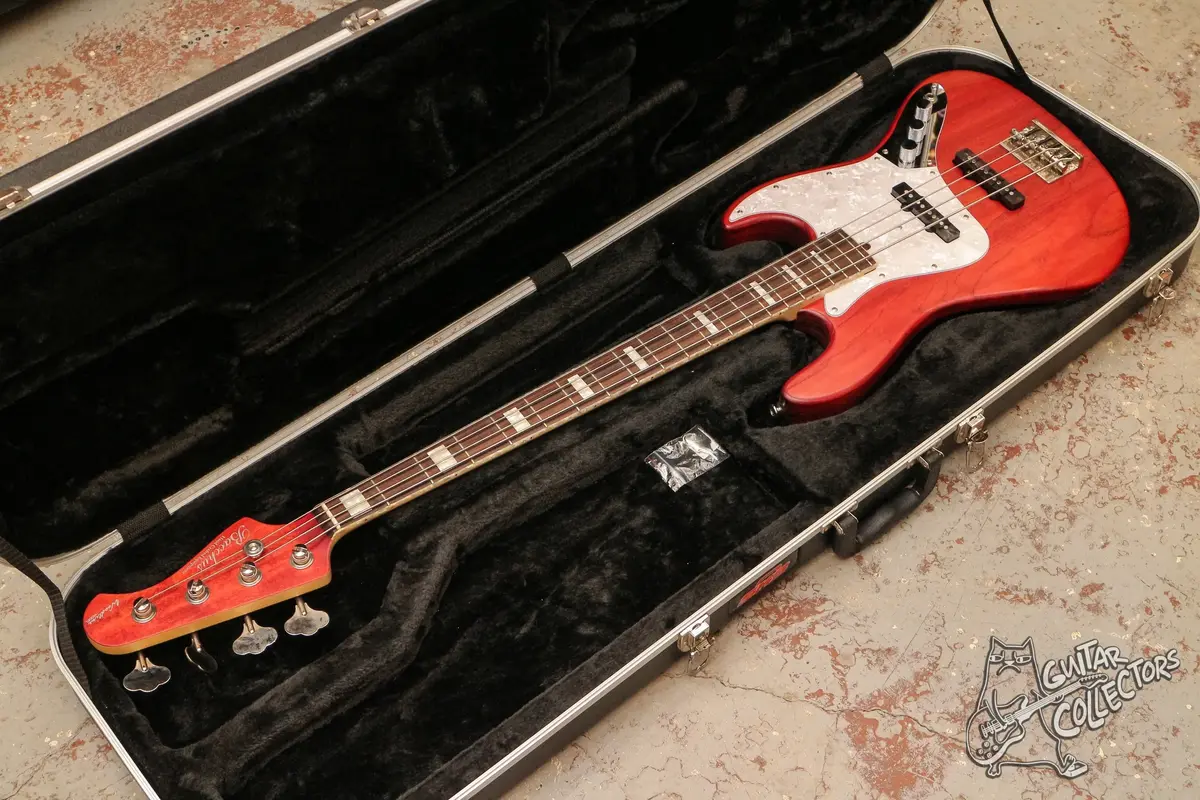 SKB Кейс для бас гитары