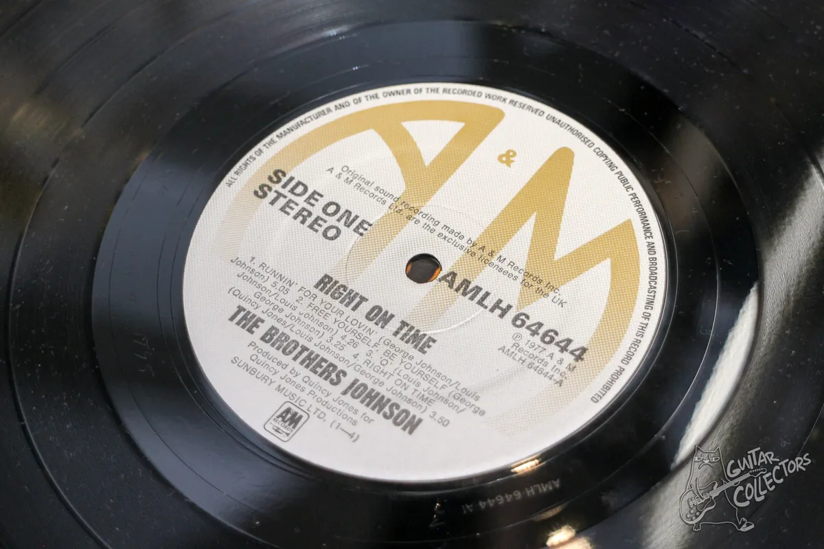 The Brothers Johnson – Right On Time LP UK 1977 NM/NM