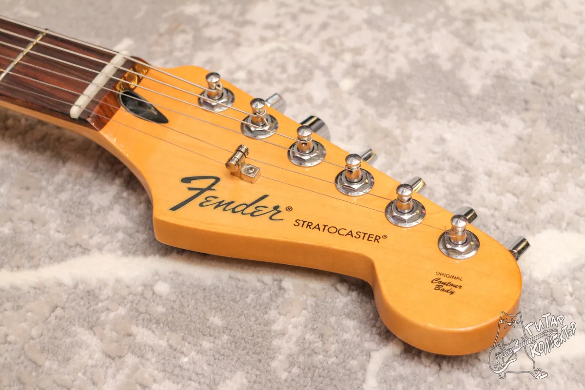 Fender Standard Stratocaster Arctic White