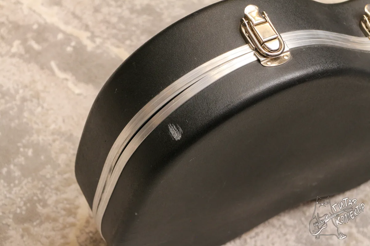 Кейс SKB Пластиковый под Les Paul