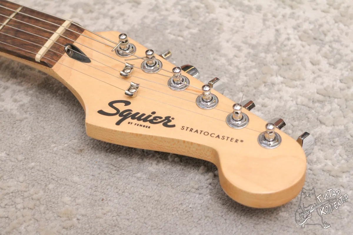 Squier Bullet Stratocaster HT White