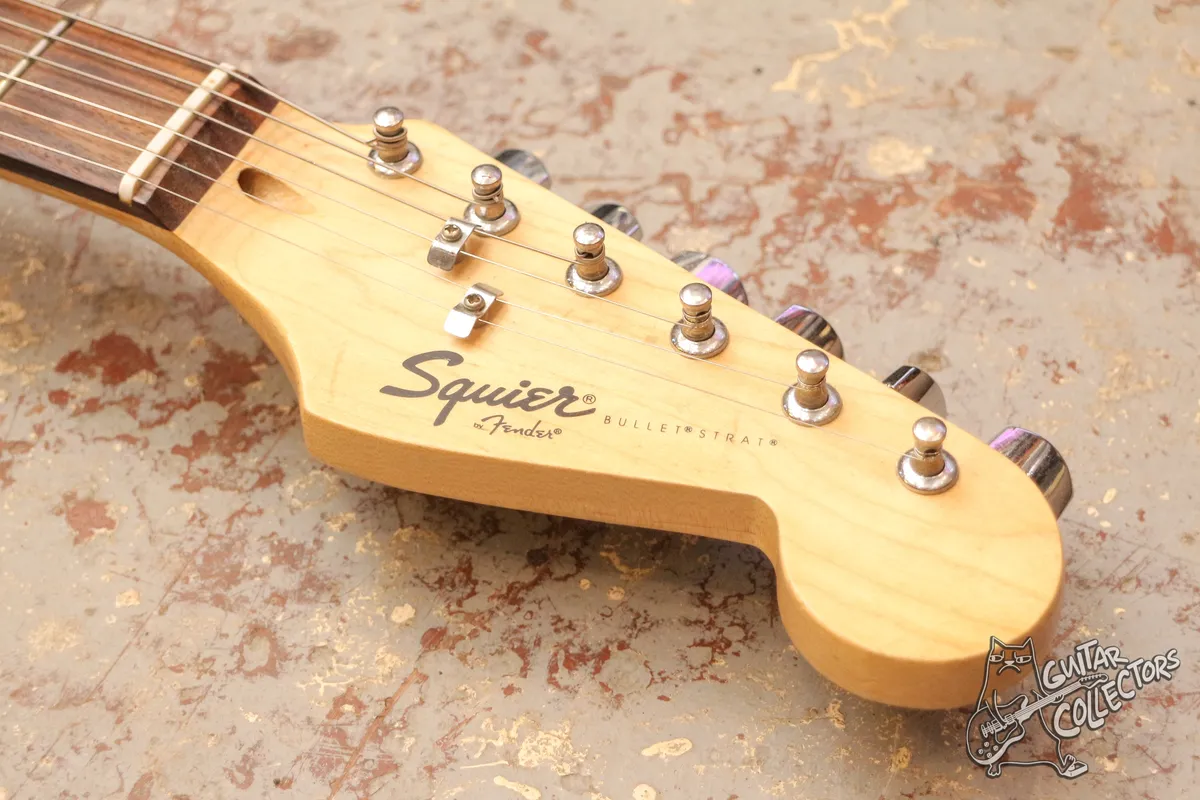 Squier Bullet Stratocaster Red
