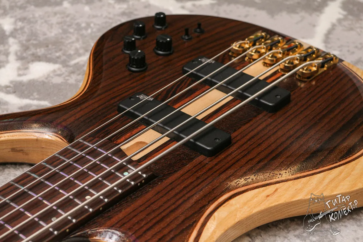 Ibanez Premium BTB1805 Natural Low Gloss 5-Str Bass