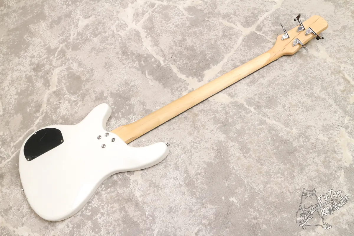 ADL Bass 4 White