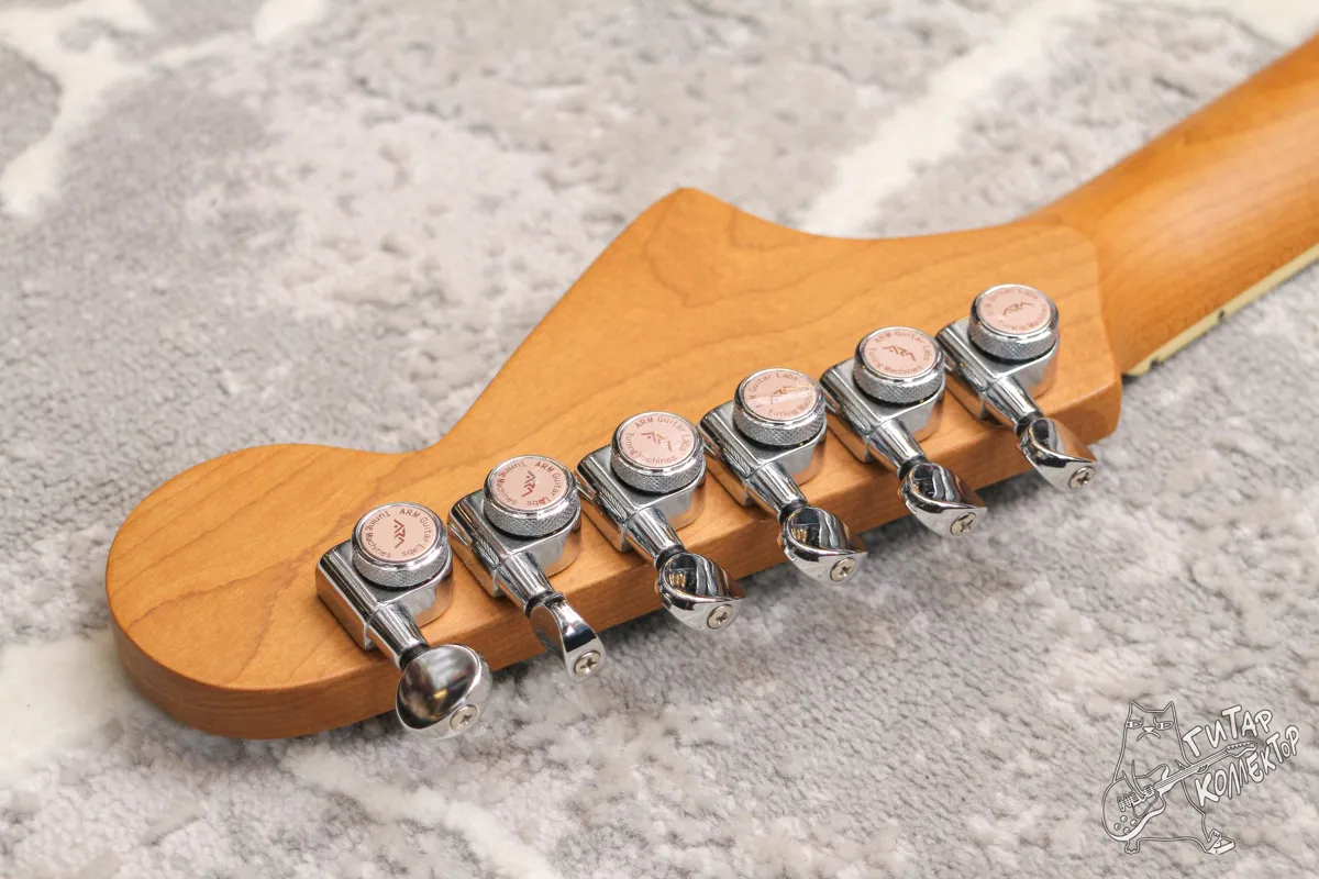 Jaguar Neck Гриф с колками