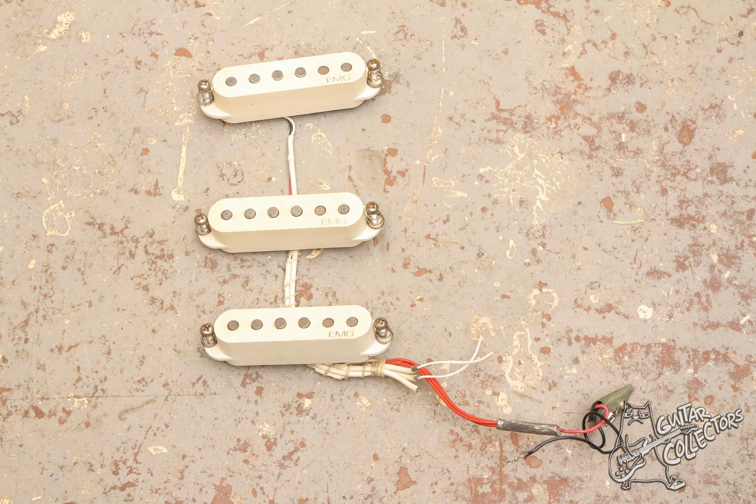 EMG SAV Active Set SSS 1990s