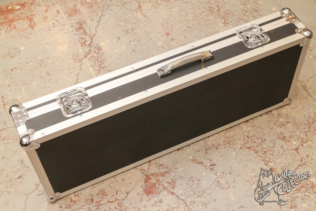 Harley Benton Flight Case Wood Guitar