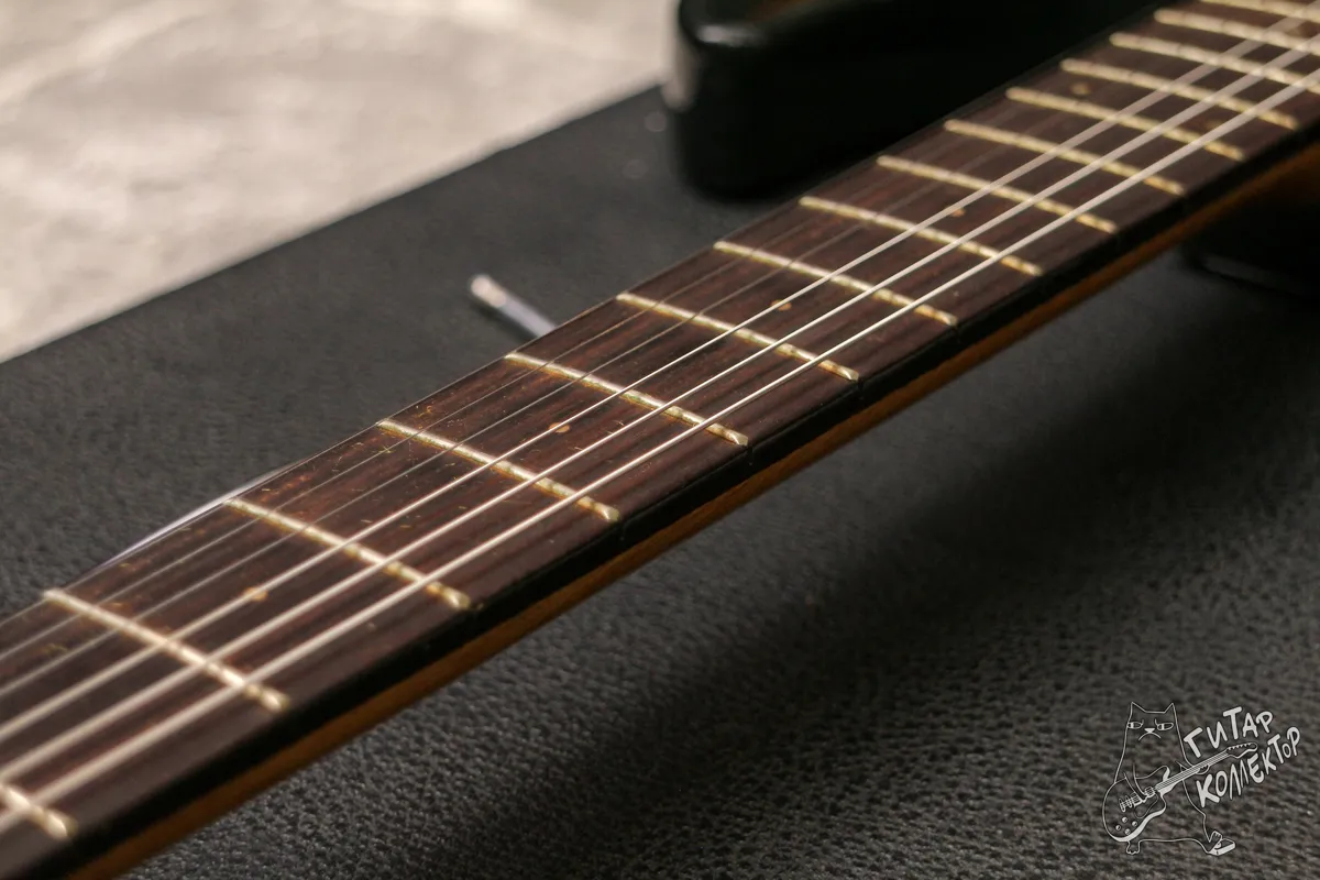 Guyatone LG-127T Mosrite Style Sunburst