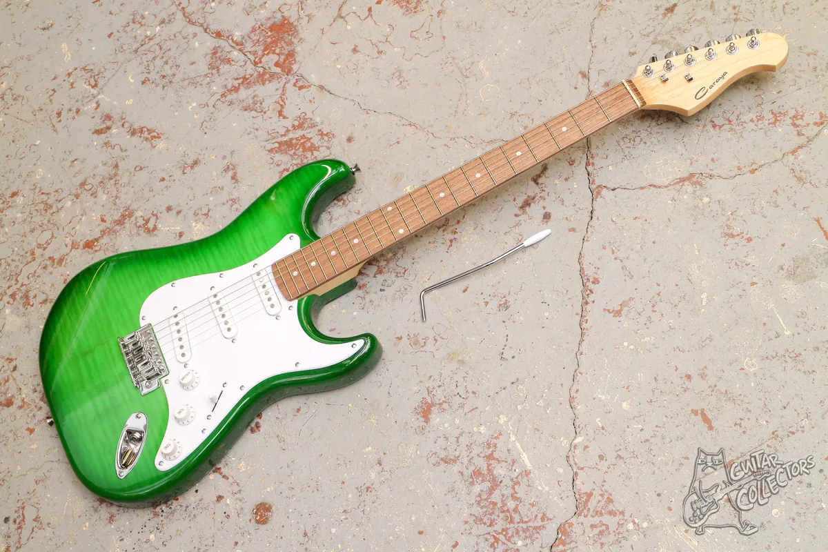 Caraya E200TGR Stratocaster