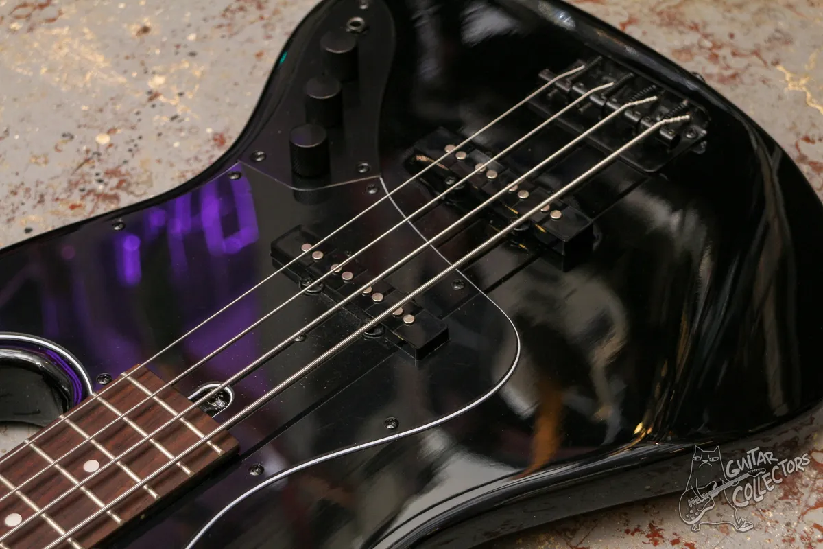 Bacchus HWL-All Black Universe Series Jazz Bass