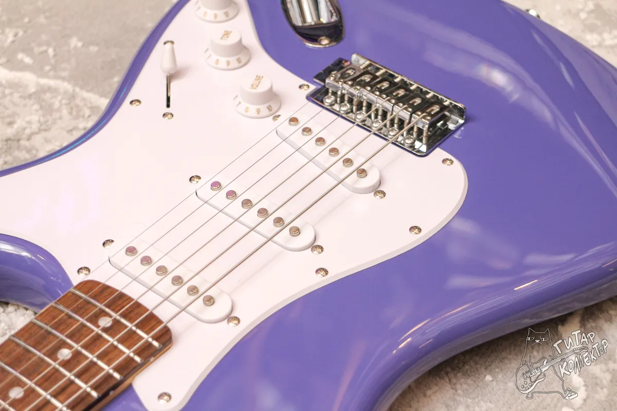 Squier Sonic Stratocaster Ultraviolet