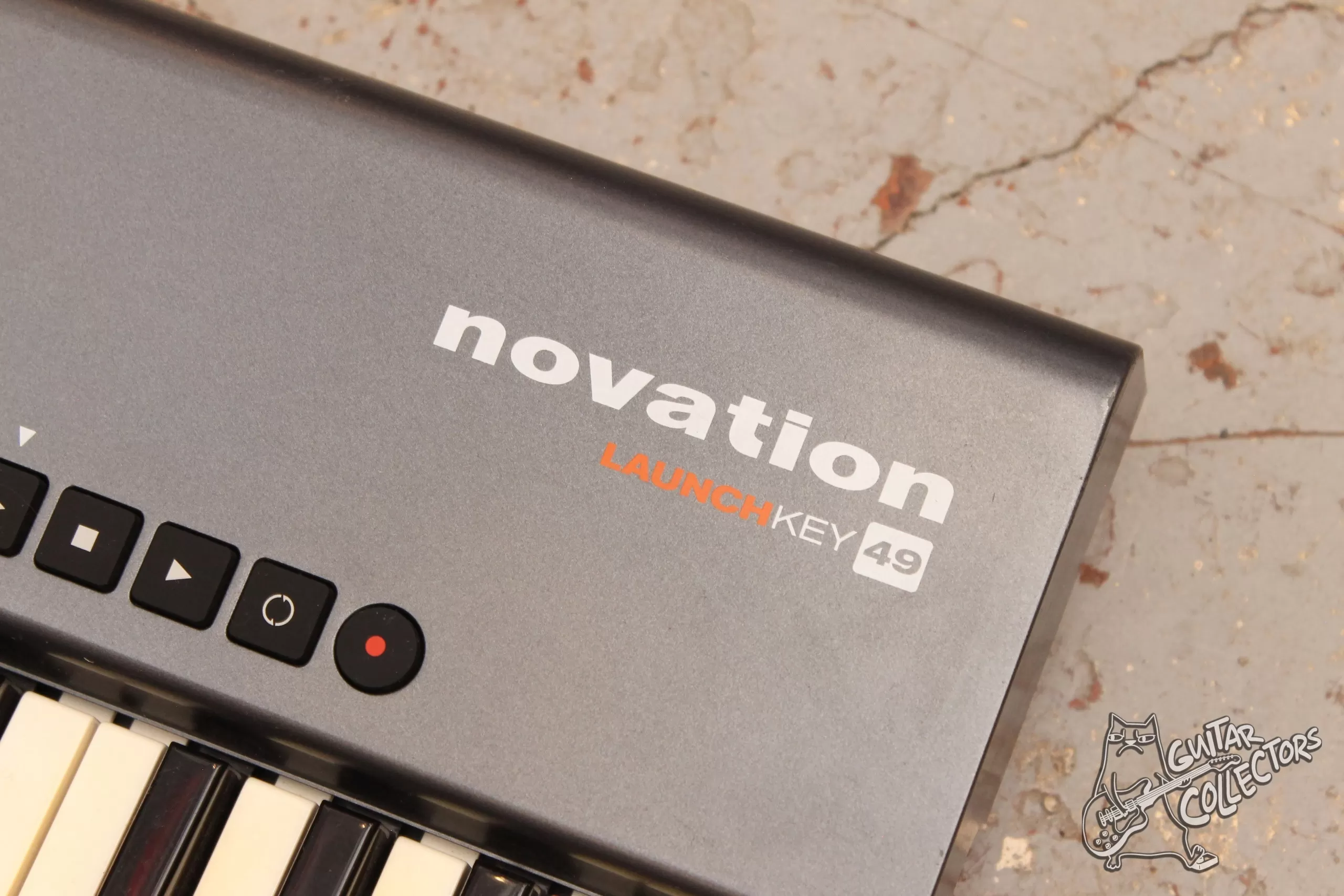 Novation Launchkey 49 Midi клавиатура