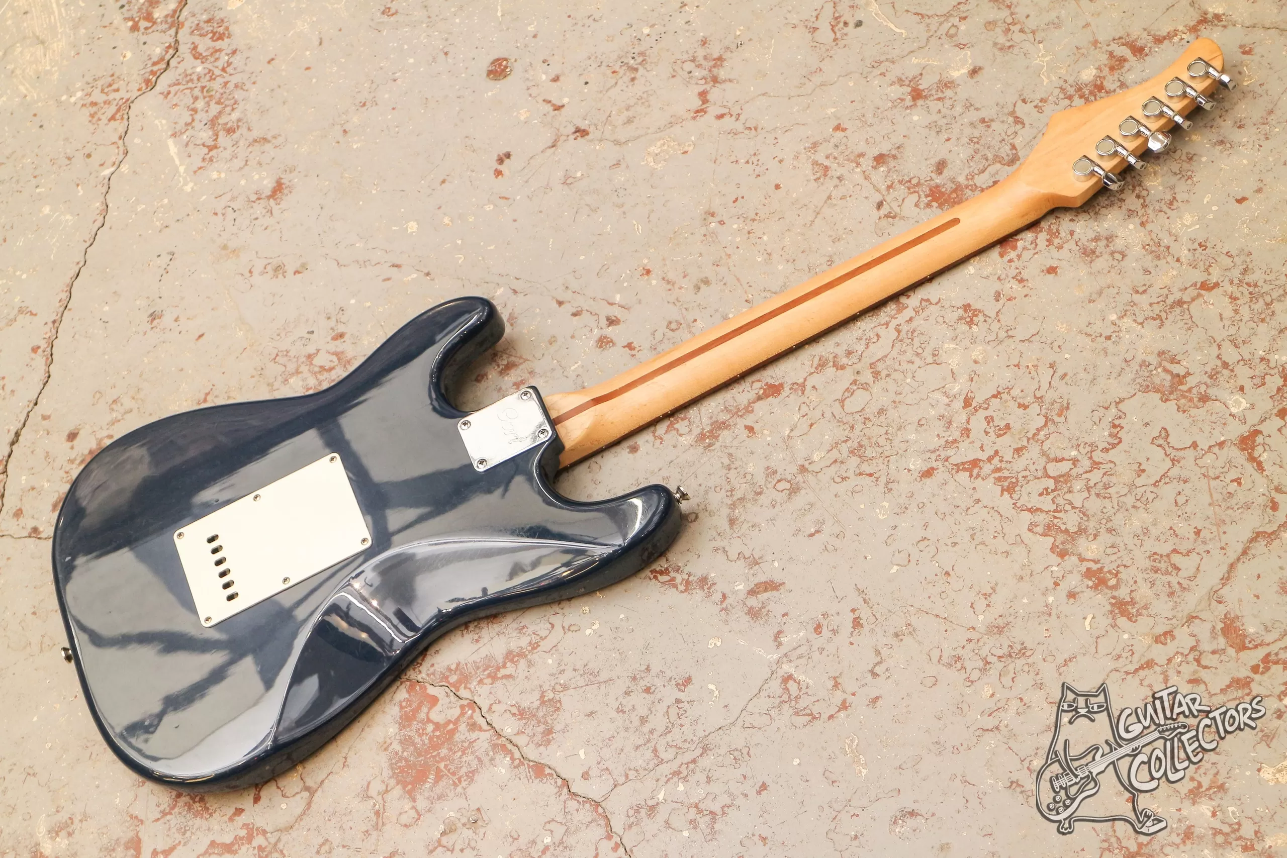 Cort G-200