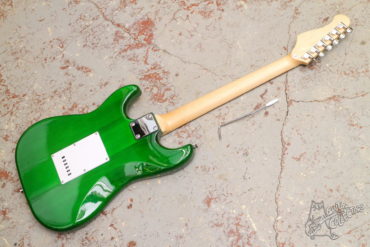 Caraya E200TGR Stratocaster