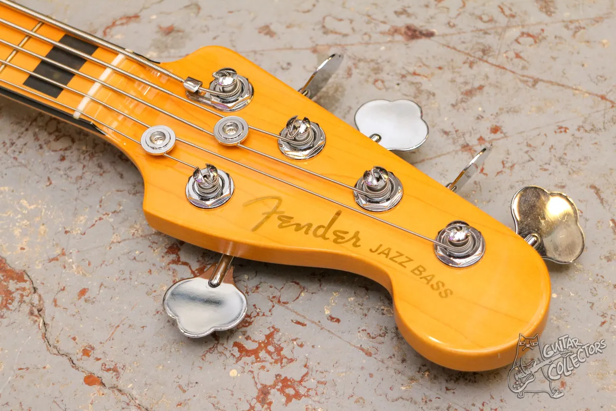 Fender American Ultra Jazz Bass Arctic Pearl