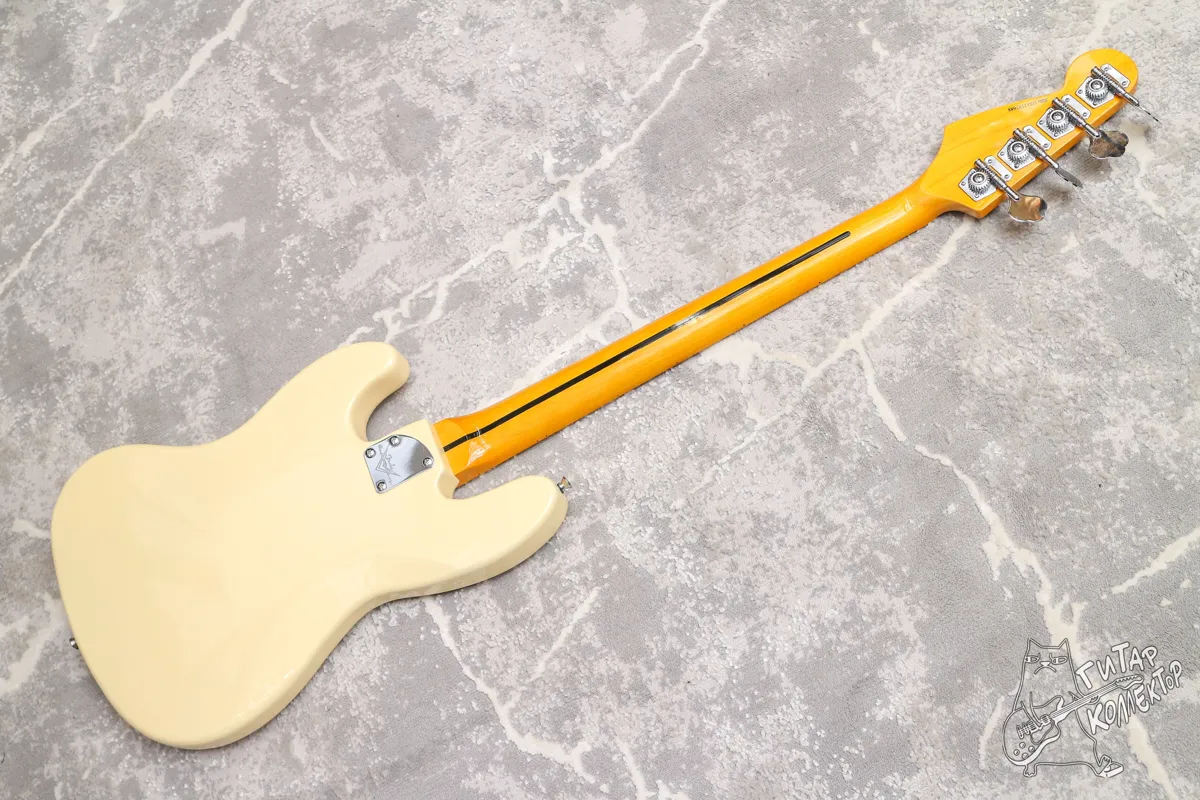 Fender Jazz Bass White Copy