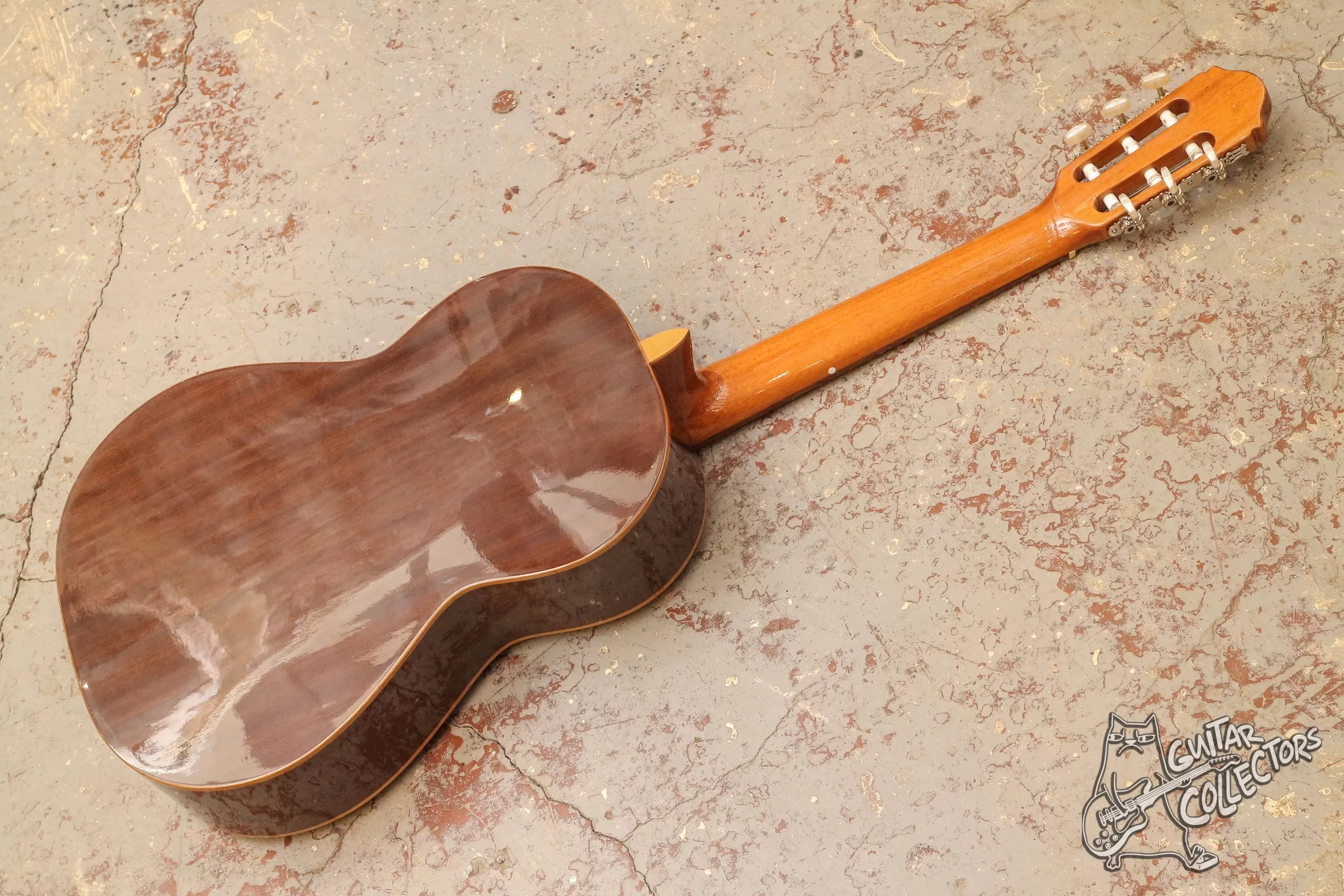 Raimundo Mod.118 Classical Guitar 4/4