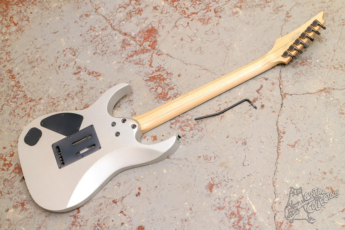 Ibanez RG 2570 Prestige Vital Silver