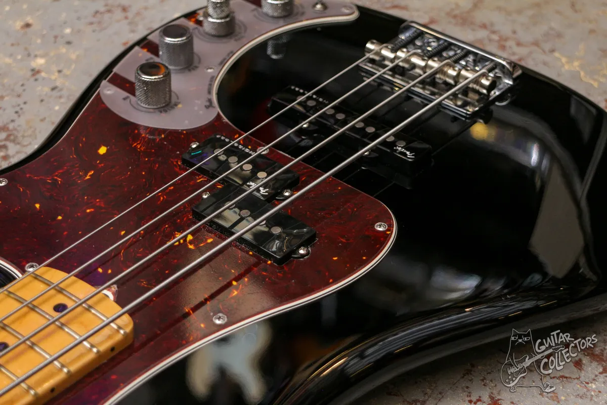 Fender American Deluxe Precision Bass