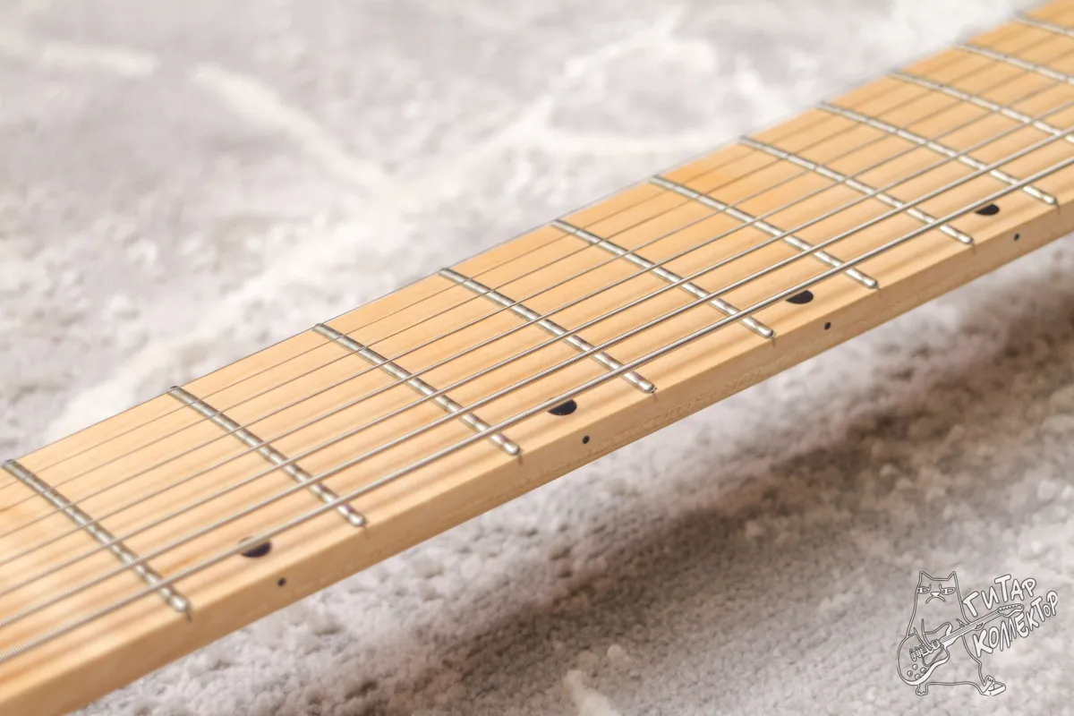 Harley Benton R-458 White Progressive Series