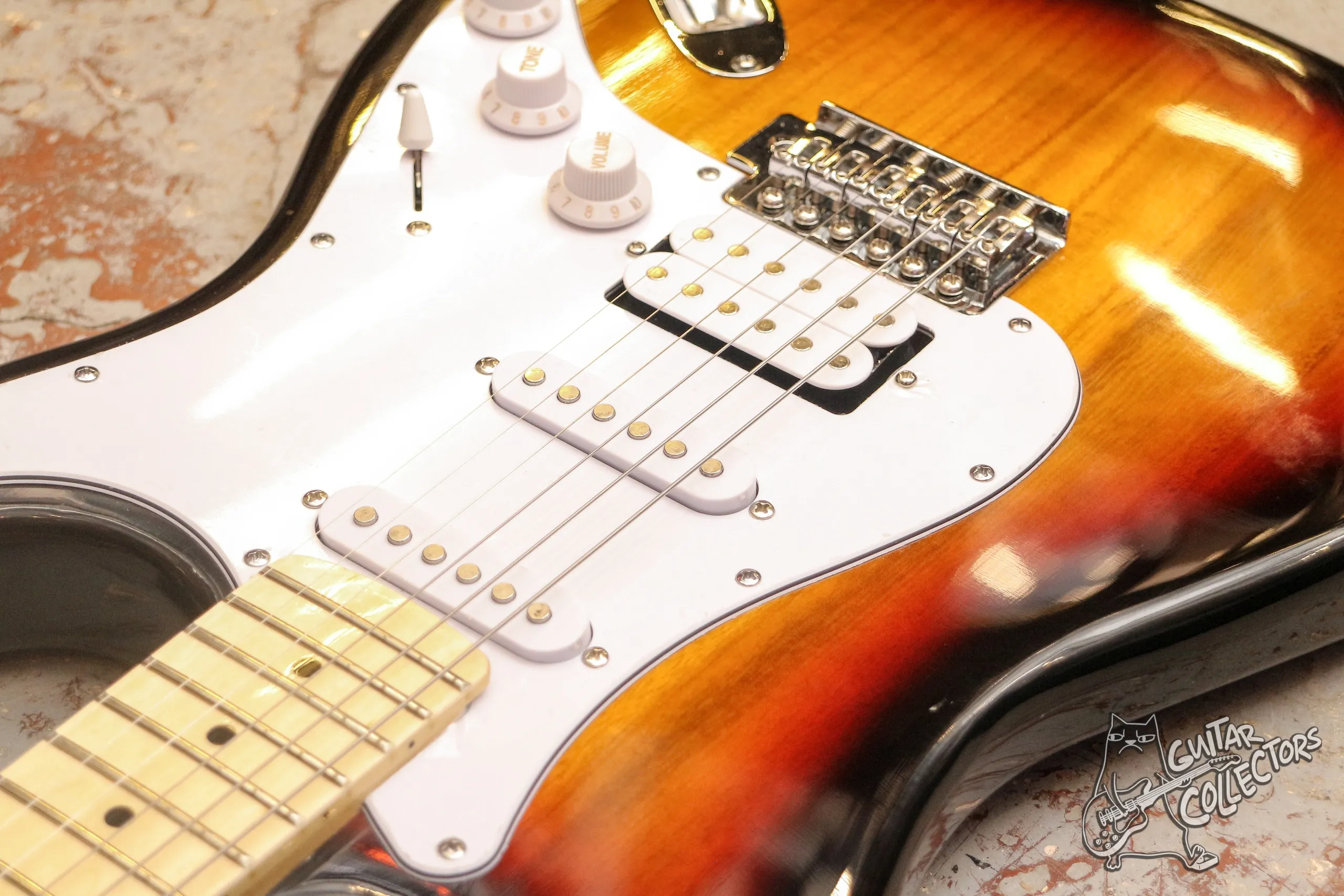 Fender Stratocaster HSS Sunburst Copy
