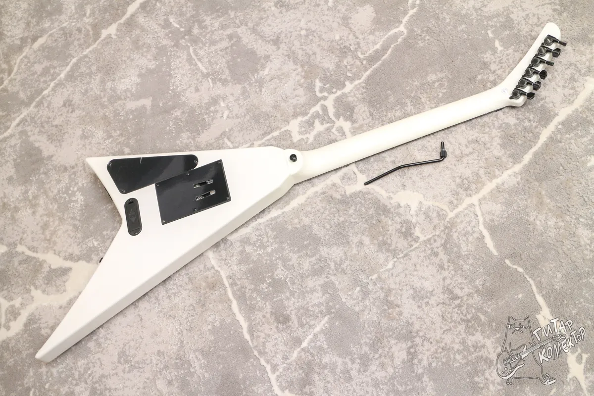 Magna 2000RFR-WH Randy Rhoads