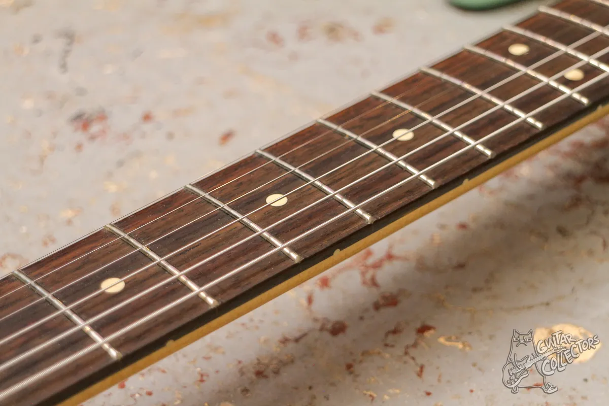 Squier Vintage Modified Surf Stratocaster Surf Green