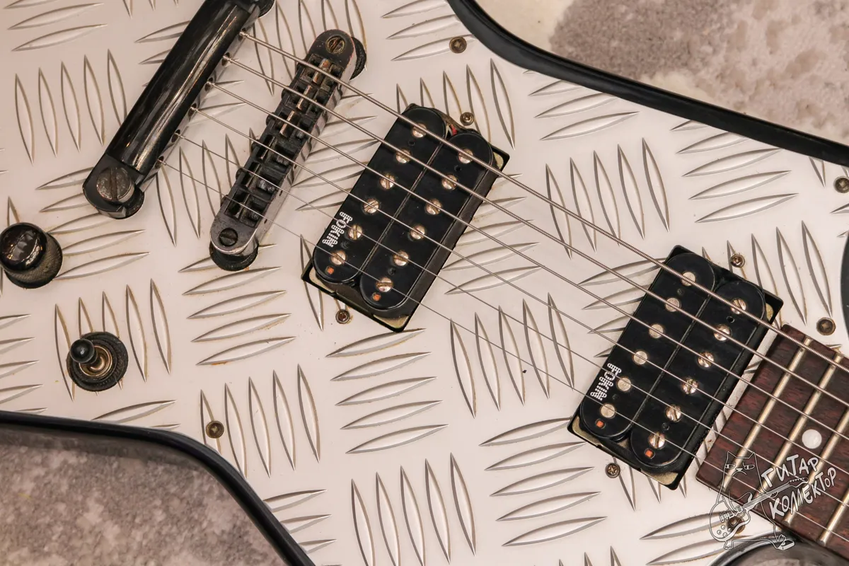 LTD EX-351D Diamond Plate Explorer