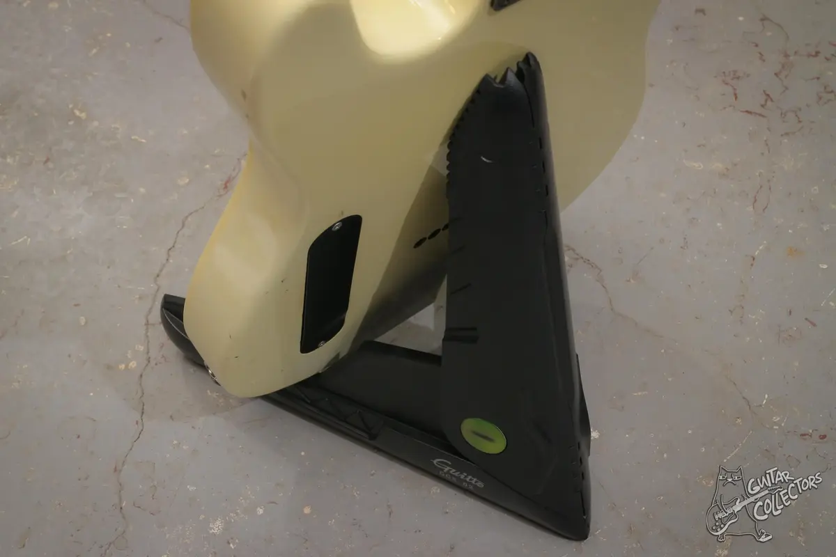 Стойка для гитары, складная, Guitto