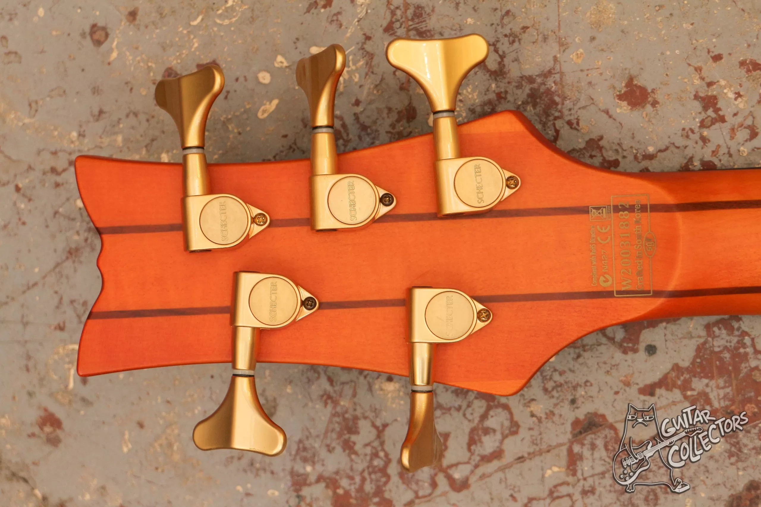 Schecter Stiletto Studio-5 Multi-Scale Bass Honey Satin