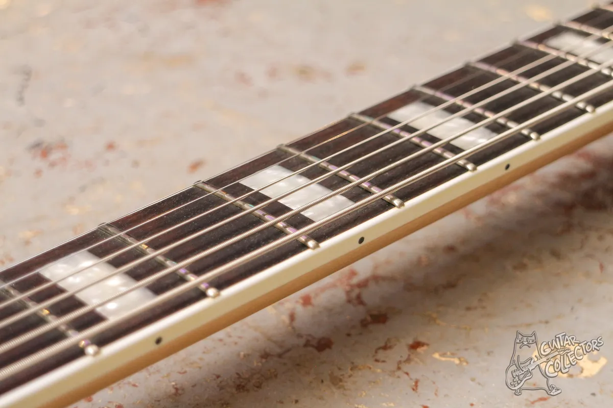 Harley Benton GuitarBass (Bass VI)