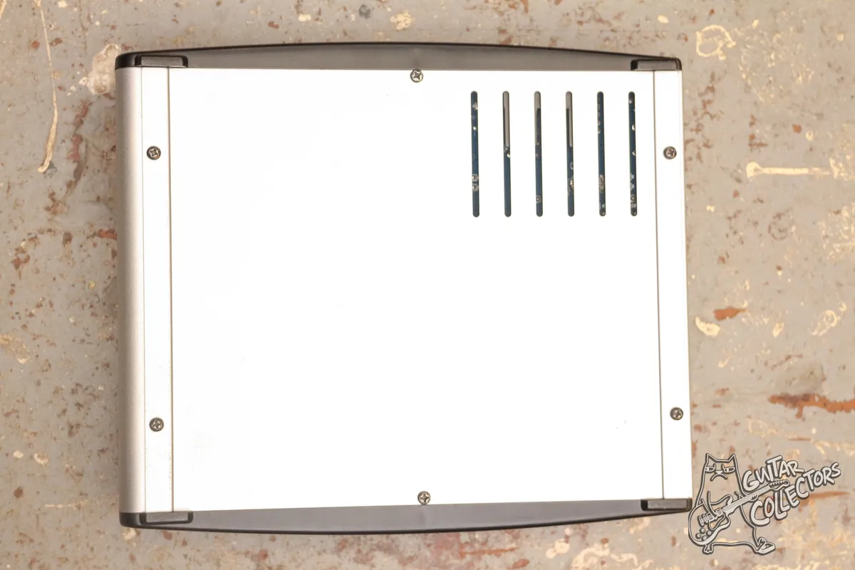 Behringer UB 802 Eurorack Микшерный пульт