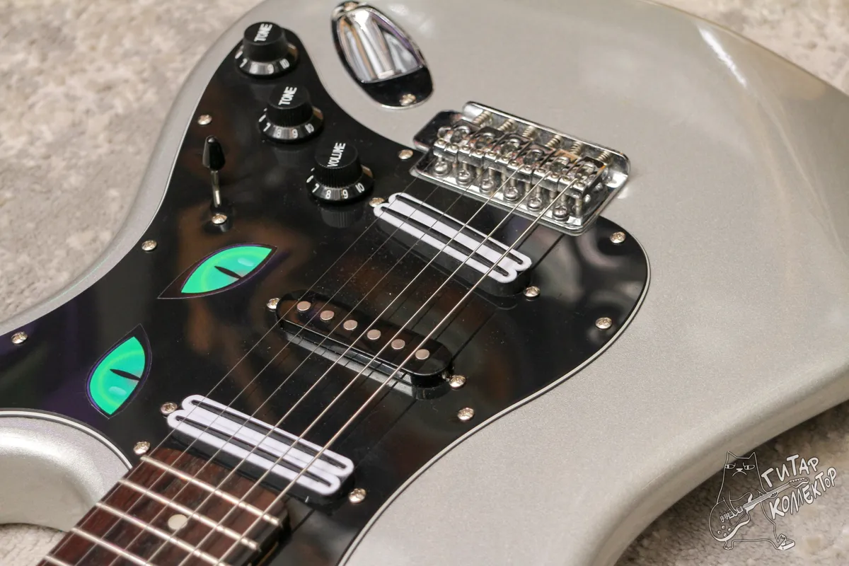 Mavis Stratocaster Silver