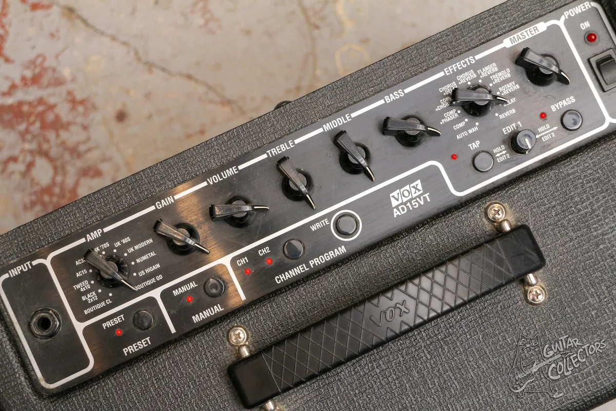 VOX AD 15 VT Guitar Combo